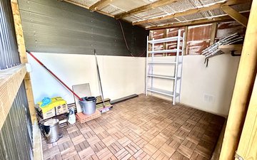Property slide 31
