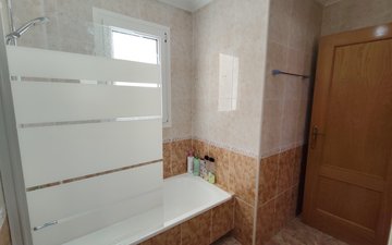 Property slide 18