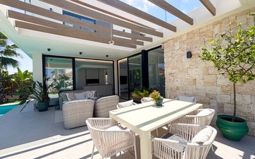 Property slide 10
