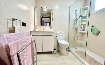 Property slide 16