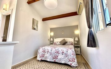 Property slide 20