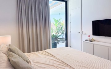 Property slide 21