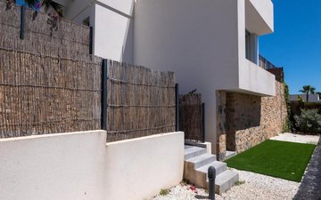Property slide 8