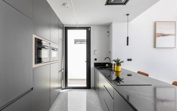 Property slide 25
