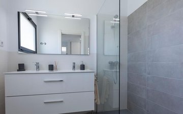 Property slide 18