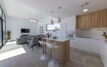 Property slide 10