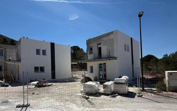 Property slide 16