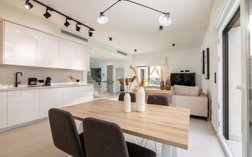 Property slide 24