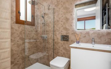 Property slide 14