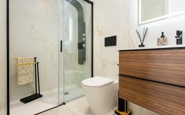 Property slide 16