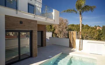 Property slide 10