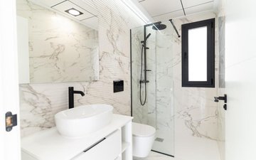 Property slide 16