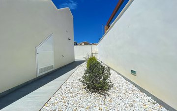 Property slide 25