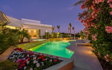 Property slide 31