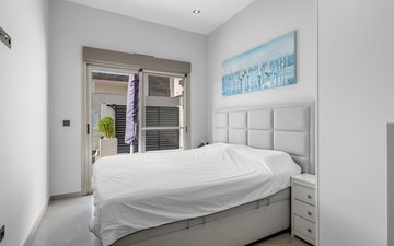 Property slide 21