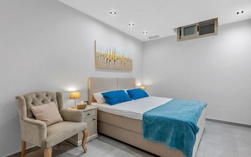 Property slide 30