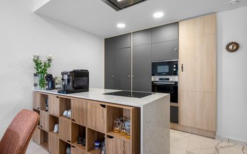 Property slide 14