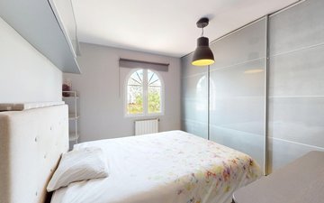 Property slide 16