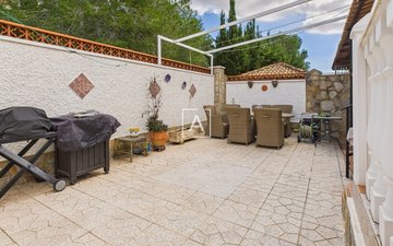 Property slide 18