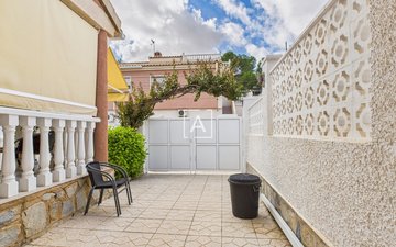 Property slide 22
