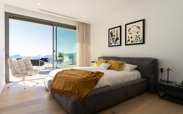 Property slide 18