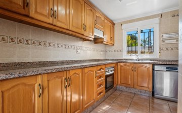 Property slide 10