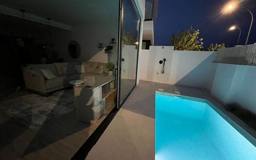 Property slide 25