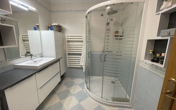 Property slide 35