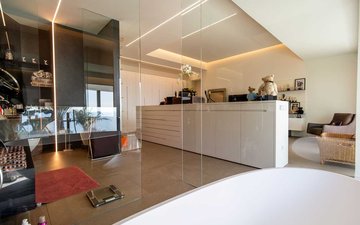 Property slide 32