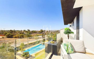 Property slide 18