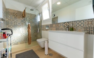 Property slide 23