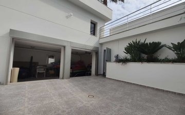 Property slide 16