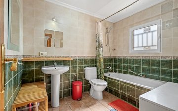 Property slide 25