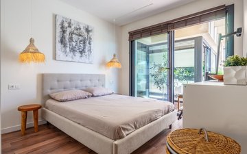 Property slide 25