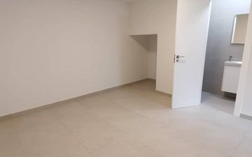 Property slide 30
