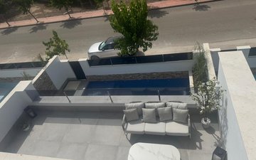 Property slide 10
