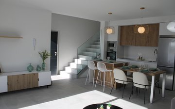 Property slide 14