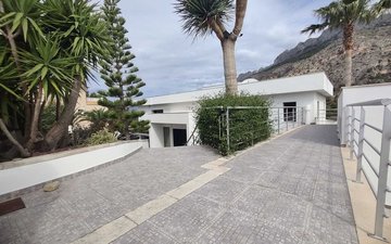 Property slide 35