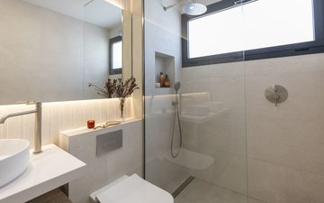 Property slide 44