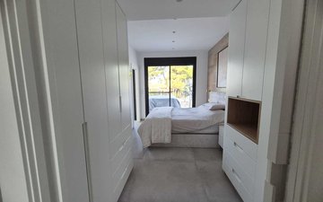 Property slide 22