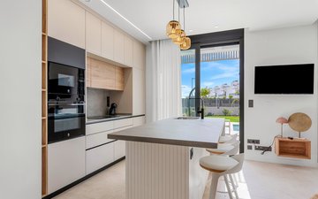 Property slide 10