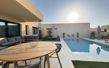 Property slide 10