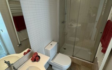 Property slide 32