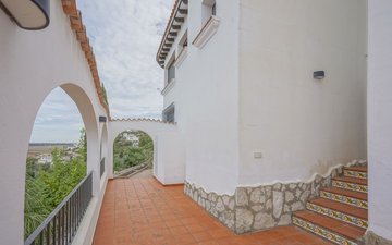 Property slide 39
