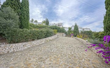Property slide 47