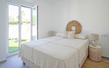 Property slide 19