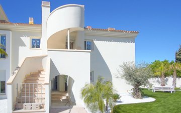 Property slide 18