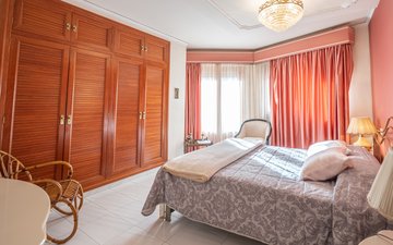 Property slide 10
