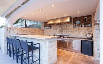 Property slide 10