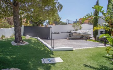 Property slide 16